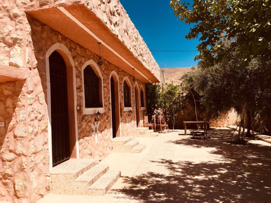 Guest House Attallah Wadi Musa Ngoại thất bức ảnh