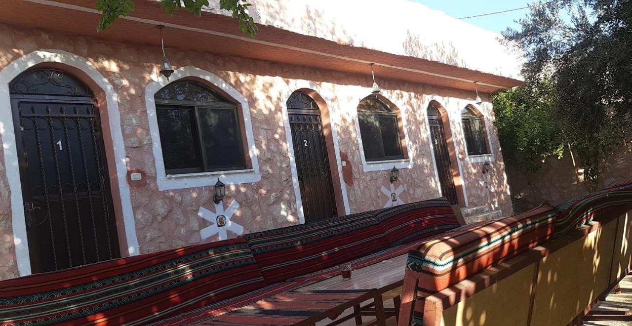 Guest House Attallah Wadi Musa Ngoại thất bức ảnh