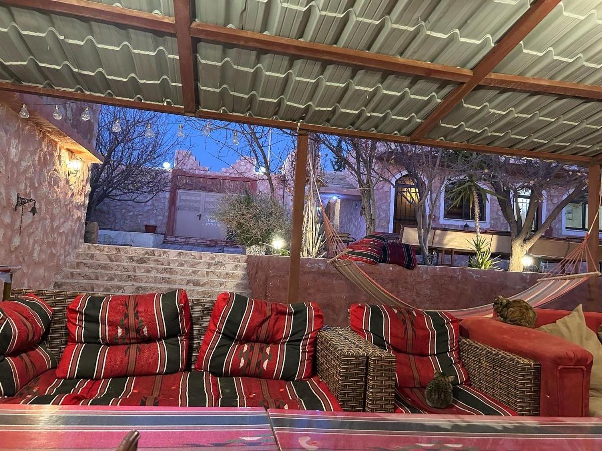 Guest House Attallah Wadi Musa Ngoại thất bức ảnh
